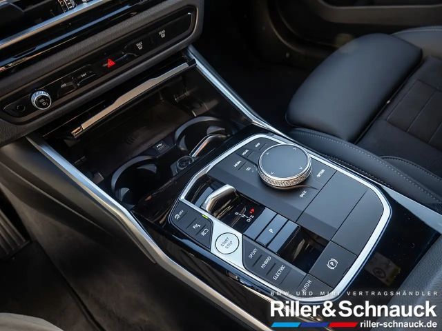 BMW 330 330e Touring