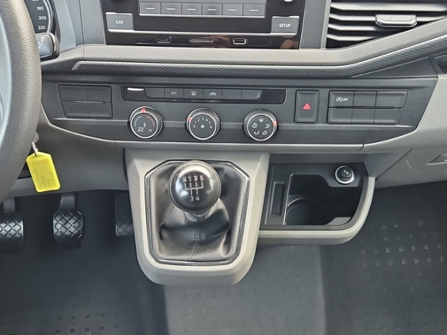 Volkswagen Caravelle 2.0 TDI T6