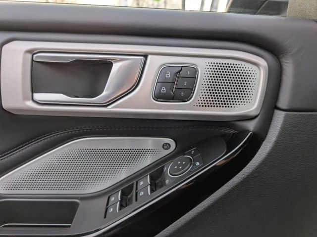 Ford Explorer Platinum Plug in Hybrid