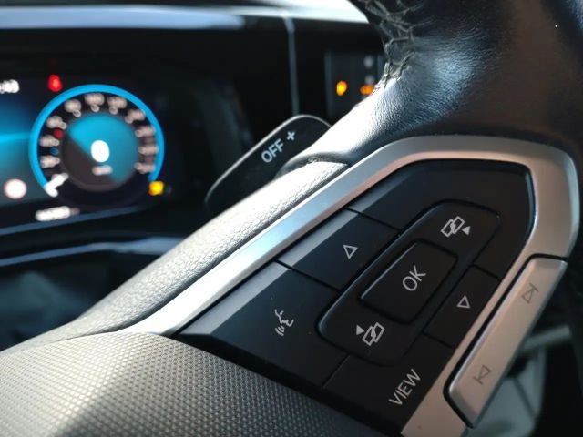 Volkswagen Multivan 2.0 TDI DSG Lang T7