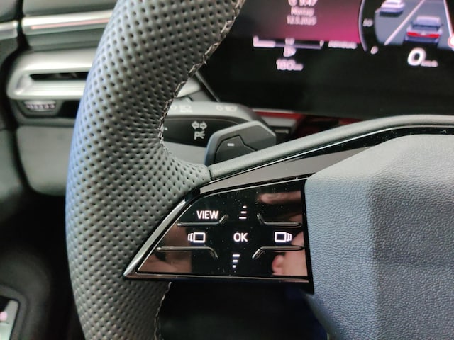 Audi A6 Avant Quattro S-Tronic