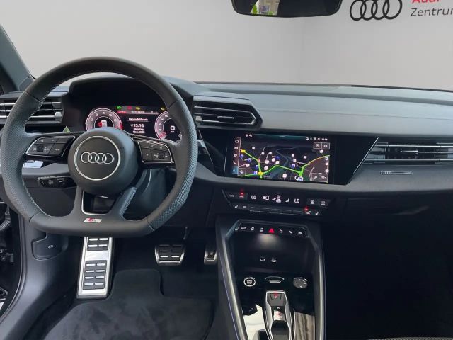 Audi A3 35 TFSI S-Line S-Tronic Sedan