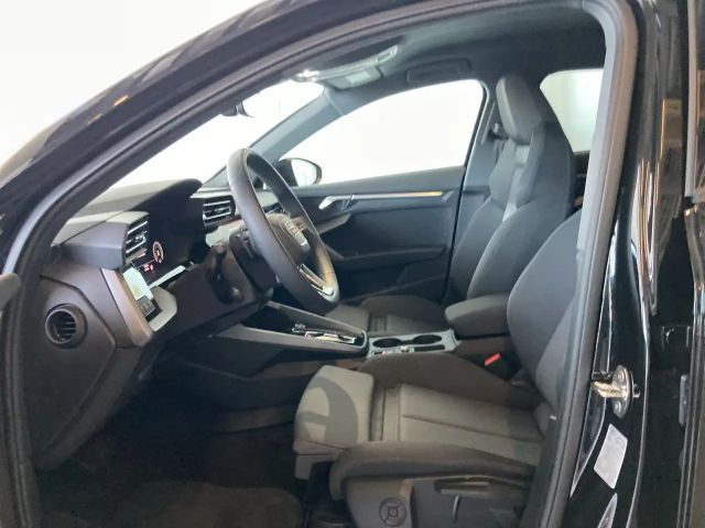 Audi A3 30 TFSI Sedan