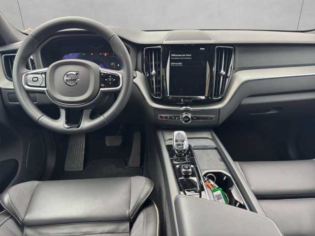 Volvo XC60 Dark Plus