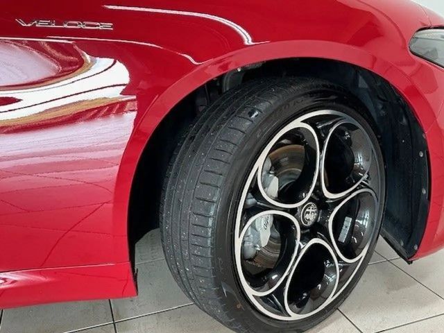 Alfa Romeo Giulia AT8 Q4 Veloce