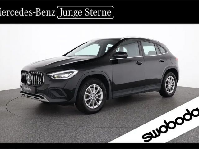 Mercedes-Benz GLA 180 GLA 180 d