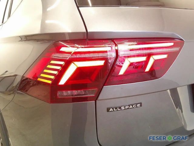 Volkswagen Tiguan Allspace IQ.Drive R-Line