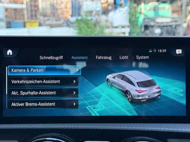 Mercedes-Benz CLA 200 °Shzg°Navi°TWA°Spur°RFK°BT