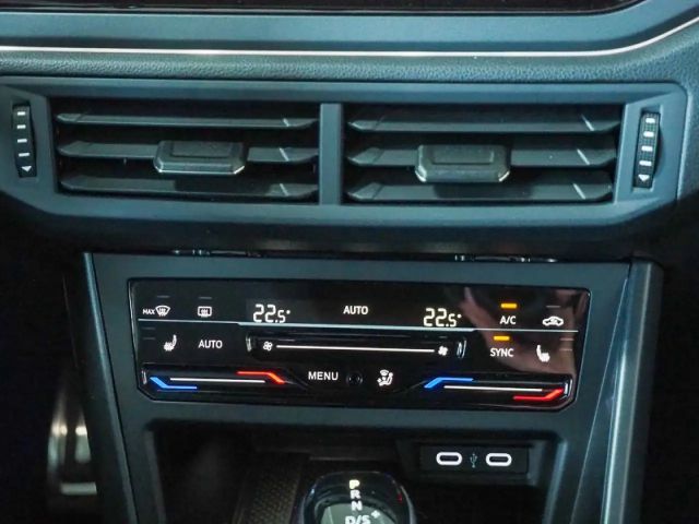 Volkswagen Taigo 1.5 TSI DSG R-Line