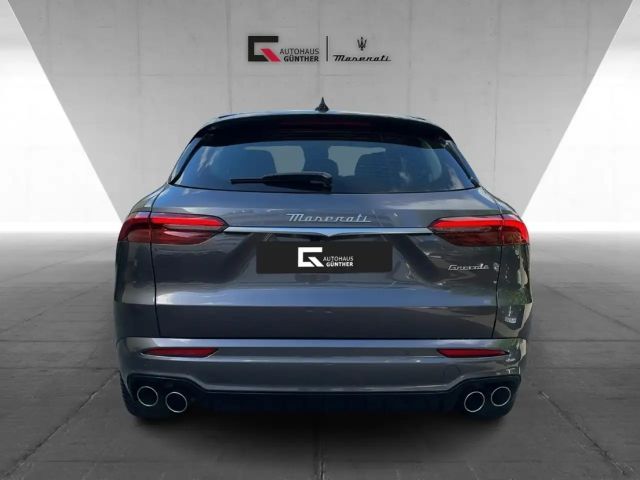 Maserati Grecale MY25 - 300PS - AWD - PANO - LED