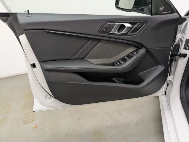 BMW 220 220i Coupé M-Sport xDrive