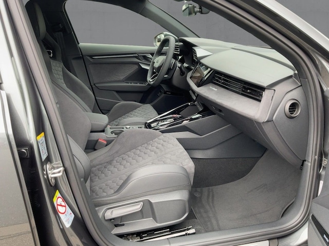 Audi RS3 Quattro S-Tronic Sedan