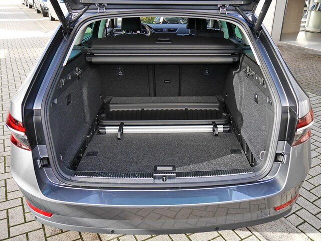 Skoda Superb 2.0 TDI Combi Style Style