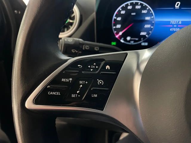 Mercedes-Benz GLA 200 4MATIC GLA 200 d