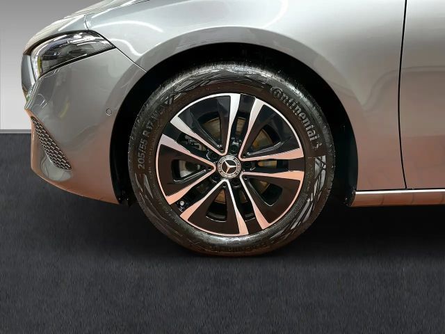 Mercedes-Benz A 200 Progressive