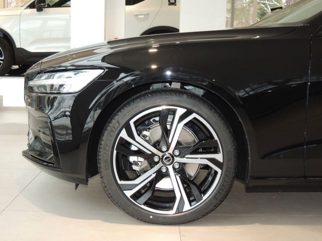 Volvo V60 Dark Geartronic Plus