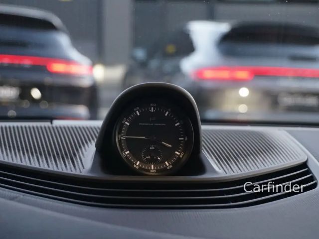 Porsche Taycan 4 Cross Turismo