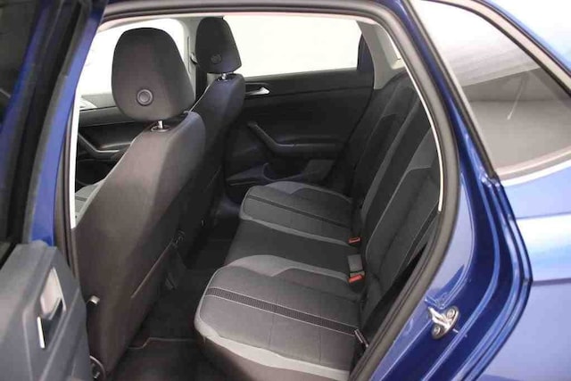 Volkswagen Polo TSI MATRIX+NAVI+APP+SITZHZG+AC-AUTOM+2xPDC+ALU!