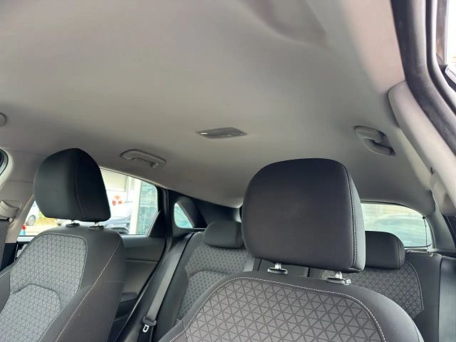 Kia Ceed CRDi Hybrid Spirit