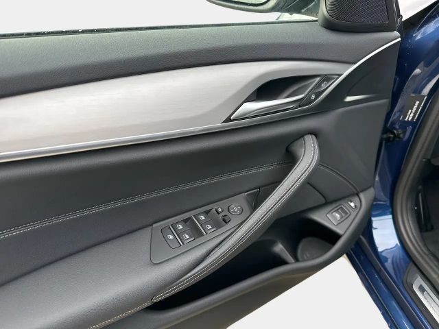 BMW 530 530e Touring