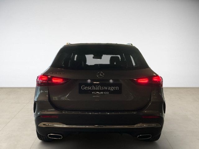 Mercedes-Benz GLA 180 AMG Line