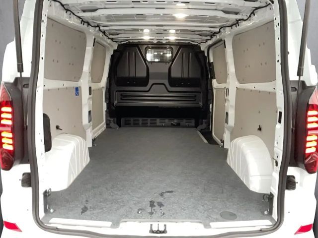 Volkswagen Transporter Lang T7