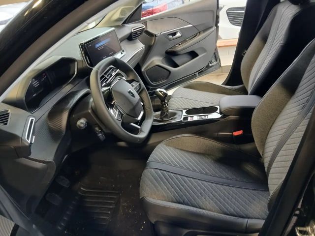 Peugeot 208 Allure Pack PureTech