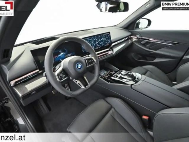 BMW i5 eDrive40