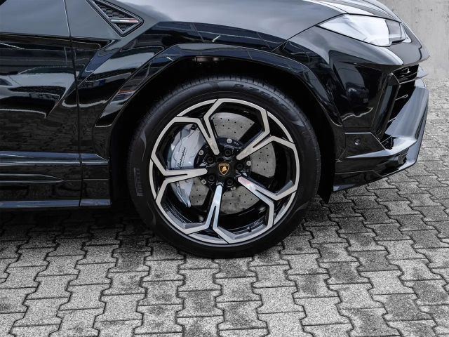 Lamborghini Urus S