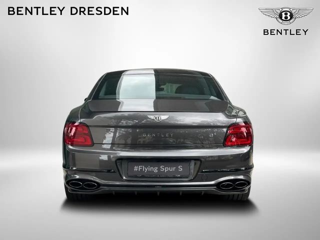 Bentley Flying Spur V8