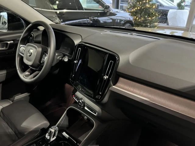 Volvo XC40 Dark Plus