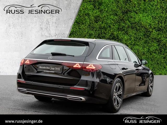 Mercedes-Benz E 220 AVANTGARDE E 220 d Estate