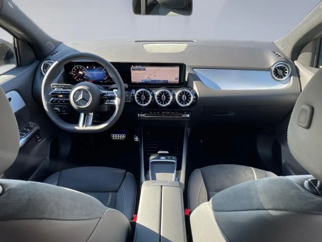 Mercedes-Benz GLA 220 4MATIC AMG Line