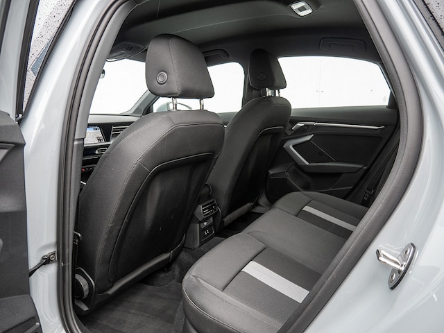 Audi A3 30 TFSI S-Tronic Sedan