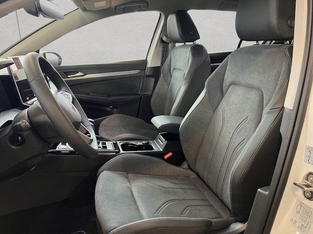 Volkswagen Golf Style