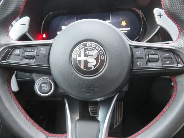 Alfa Romeo Giulia Q4