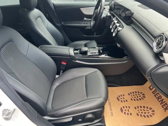 Mercedes-Benz CLA 220 CLA 220 d Shooting Brake