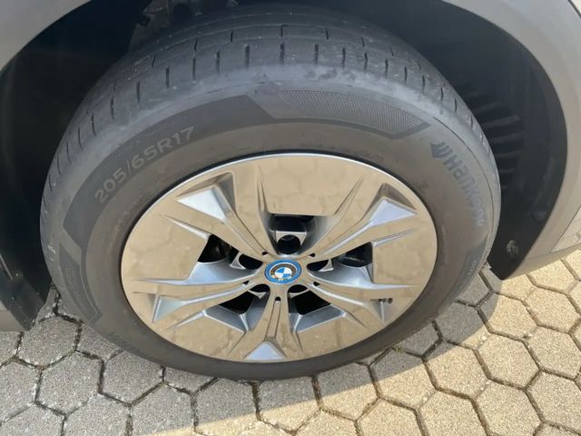 BMW X2 xDrive30/HUD/Panoramadach/Navi/Leder/LED/ACC