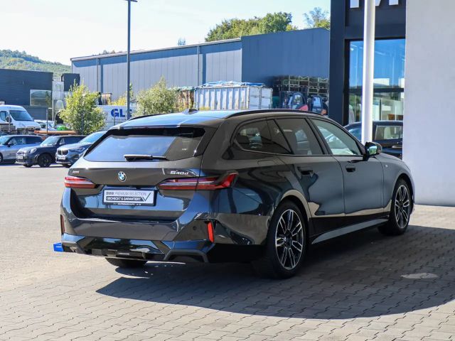 BMW 540 540d M-Sport Touring xDrive