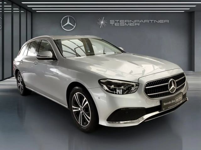 Mercedes-Benz E 220 AVANTGARDE E 220 d Estate