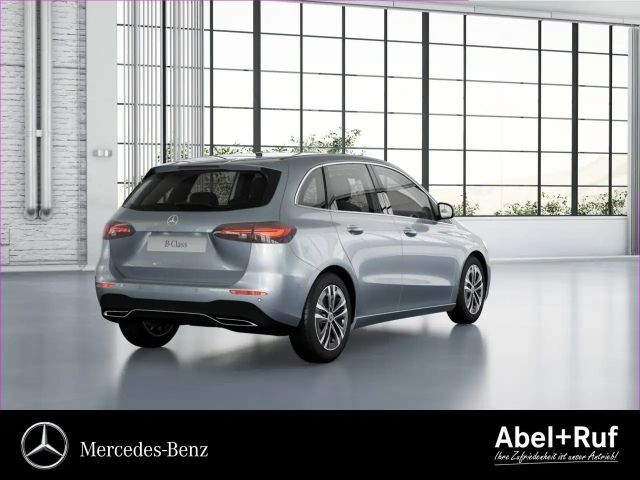 Mercedes-Benz B 200 Progressive Sedan