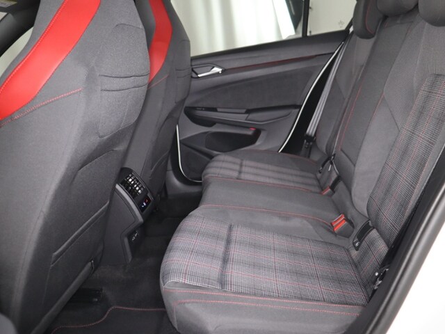 Volkswagen Golf 2.0 TSI DSG Sport