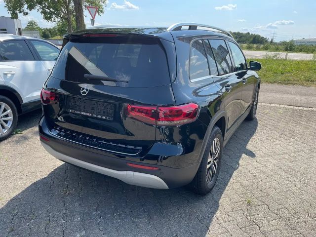 Mercedes-Benz GLB 200 Style