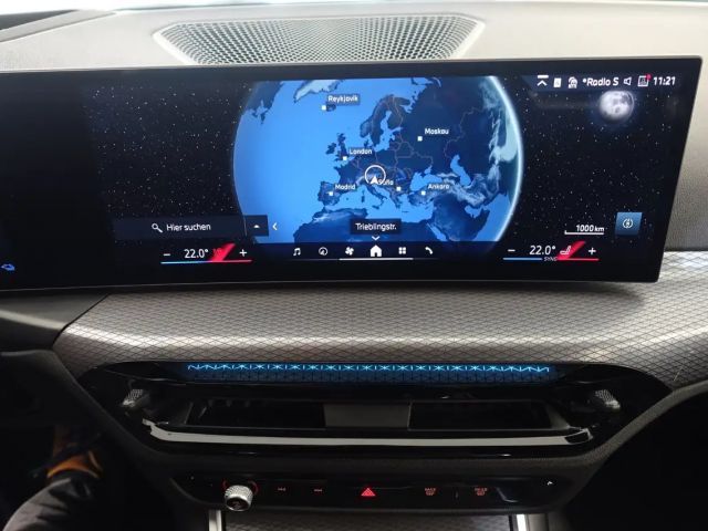 BMW 330 330e M-Sport xDrive