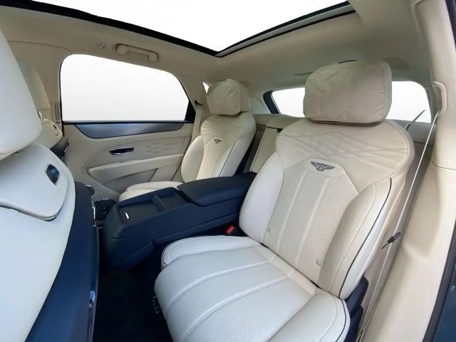 Bentley Bentayga Atelier Edition MY25