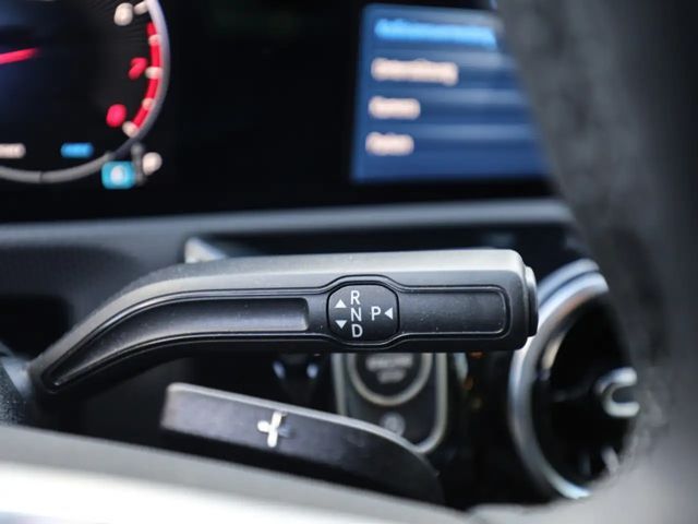 Mercedes-Benz A 200 Progressive