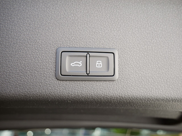 Audi Q8 e-tron 50 Quattro S-Line