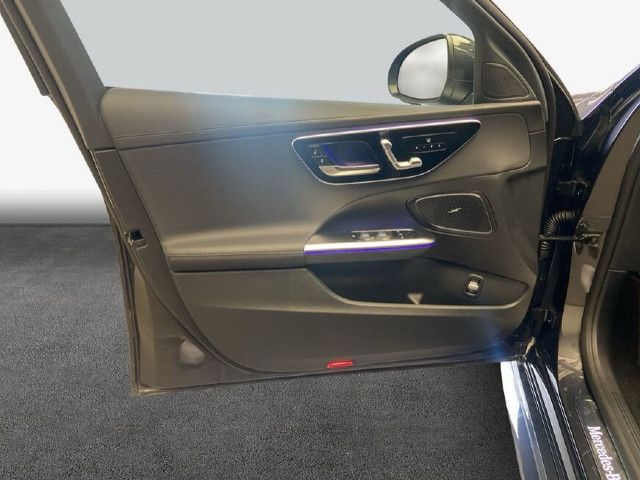 Mercedes-Benz C 200 AMG Line C 200 d Sedan