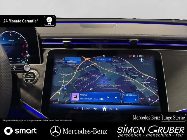 Mercedes-Benz E 220 AMG Line E 220 d Sedan