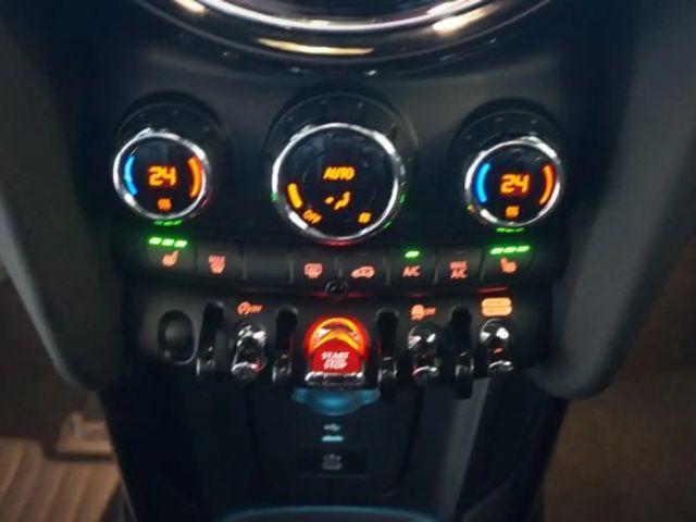 MINI Cooper COOPER 1,5 CAMDEN LEDER NAVI LED SHZ TEMPOMAT 17"